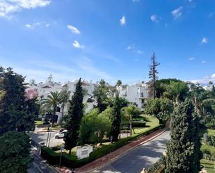 Vista exterior de Apartament de lloguer en Marbella amb Aire condicionat, Terrassa i Traster