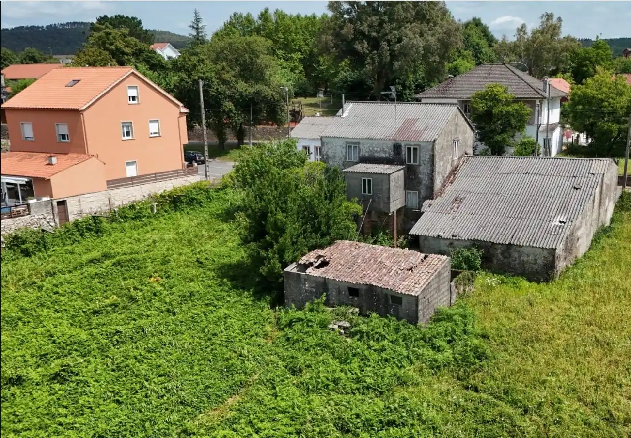 House with garden for sale in Rianxo, imagen 3