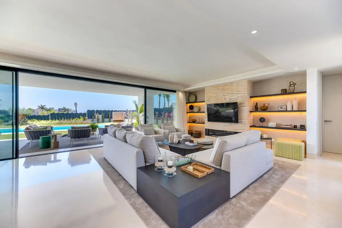 Chalet con piscina en venta en Milla de Oro, imagen 7