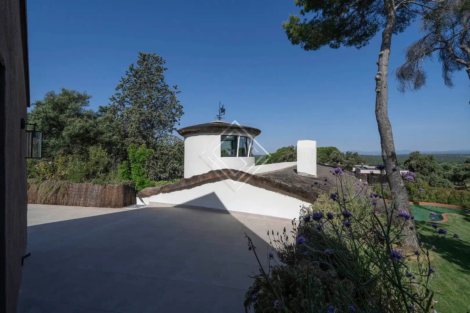 Vista exterior de Casa o xalet de lloguer en Madrid amb Aire condicionat, Jardí privat i Terrassa