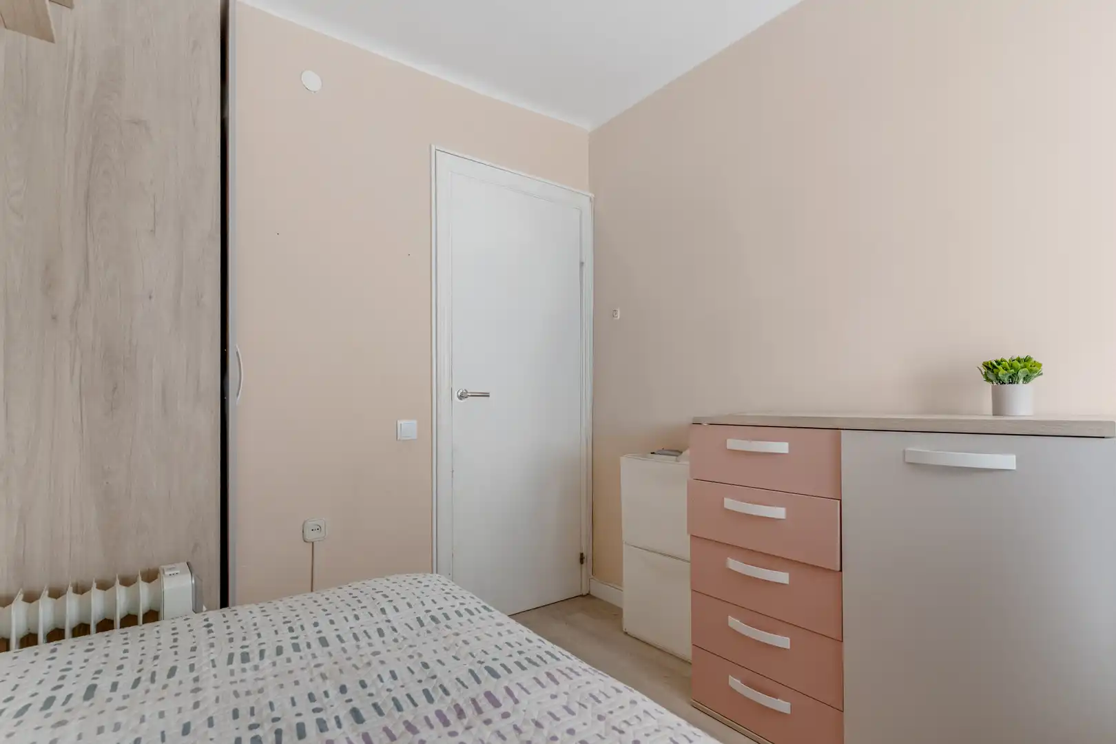 Habitación de Piso en venta en Barcelona con Calefacción