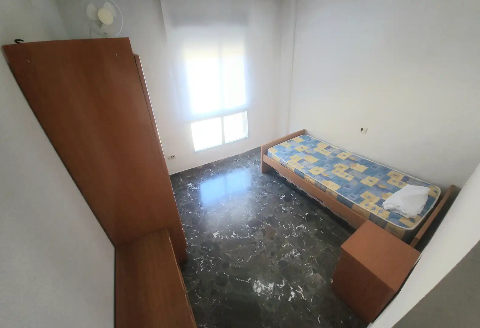 Schlafzimmer von Wohnung zur Miete in Granada mit Klimaanlage, Heizung und Möbliert