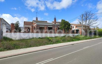 Casa o xalet en venda en Mojados amb Terrassa i Balcó