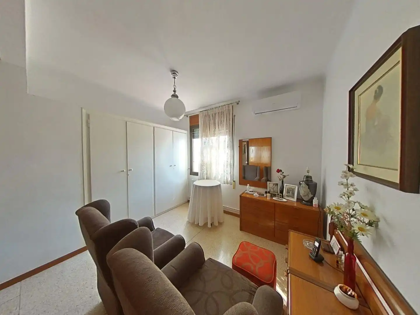Habitación de Ático en venta en Vilanova i la Geltrú con Aire acondicionado, Calefacción y Terraza