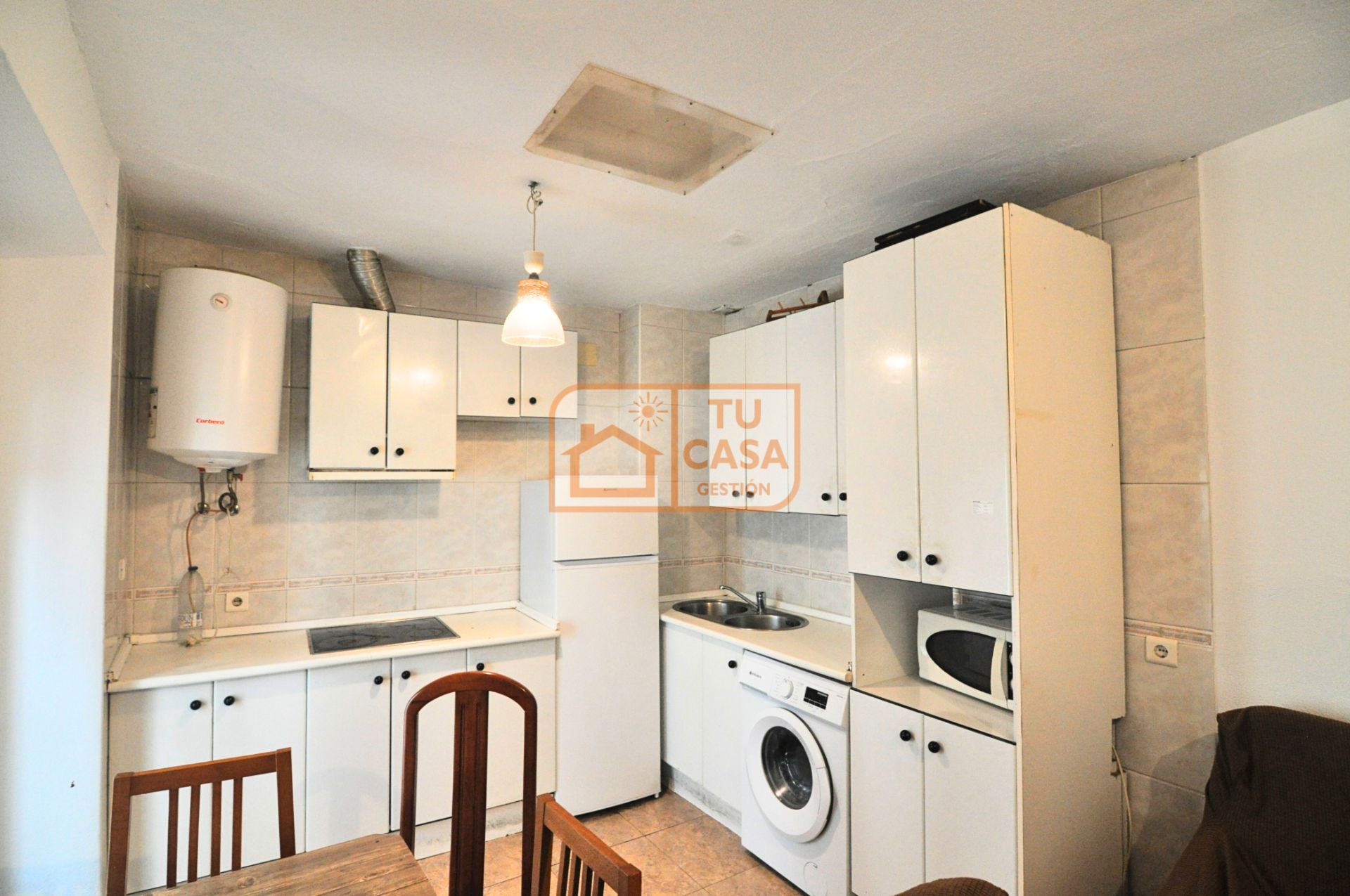Kitchen of Flat for sale in Cáceres Capital  with Parquet flooring, Furnished and Oven