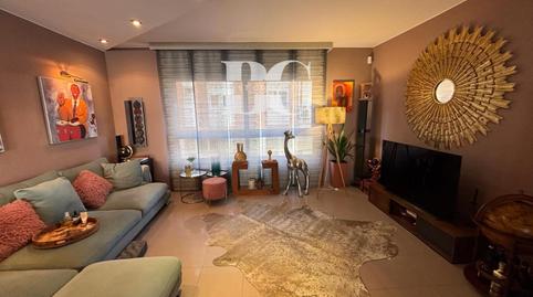 Foto 5 de Casa adosada en venda a Ausias March, El Molí - El Rieral, Girona