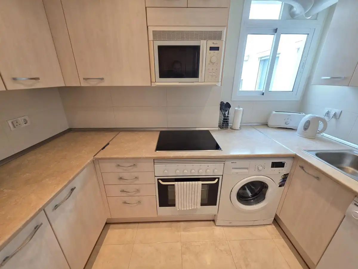 Cuina de Apartament en venda en Fuengirola amb Aire condicionat, Calefacció i Terrassa