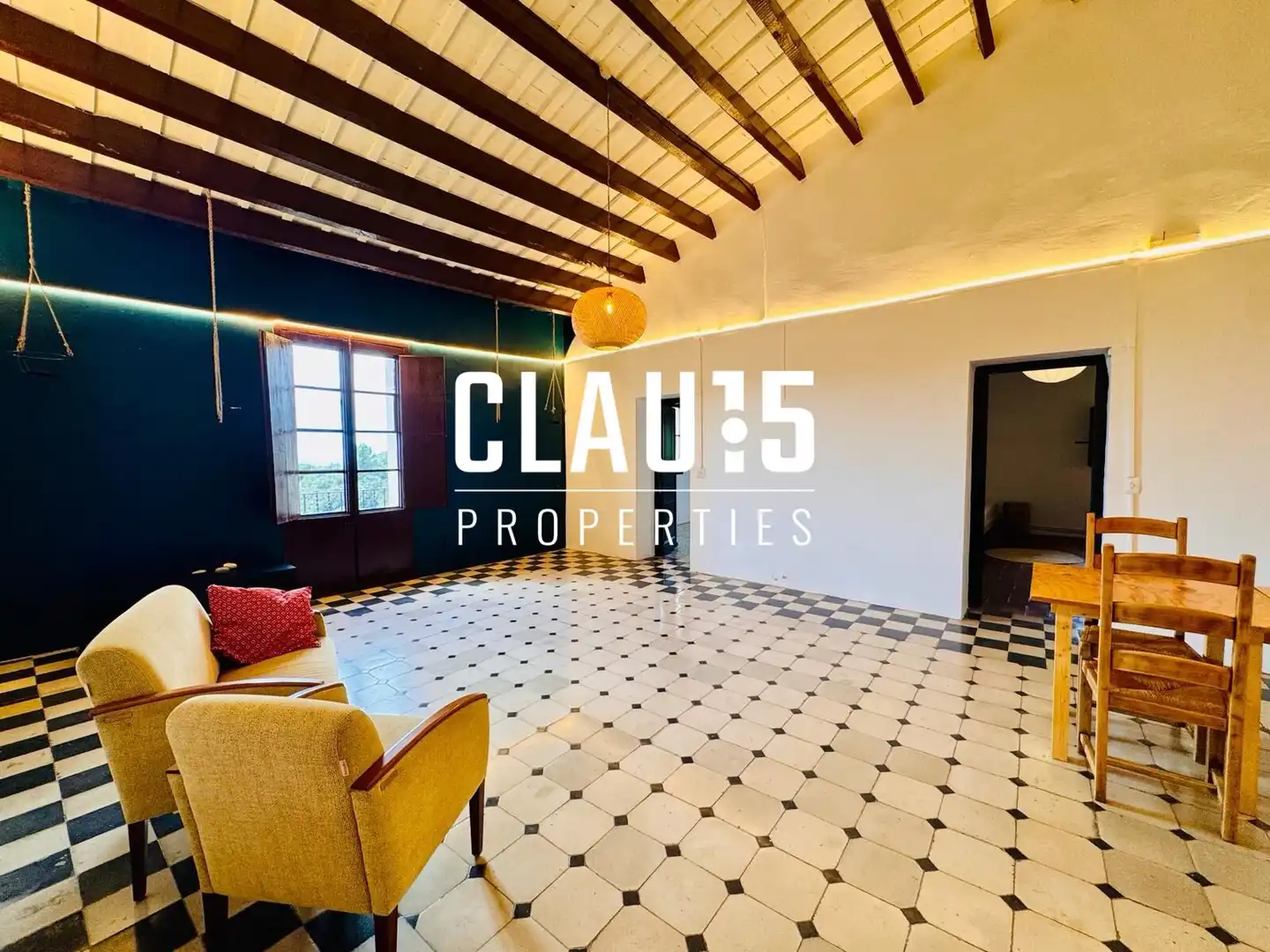 Sala de estar de Finca rústica en venta en Pineda de Mar con Jardín privado, Terraza y Amueblado