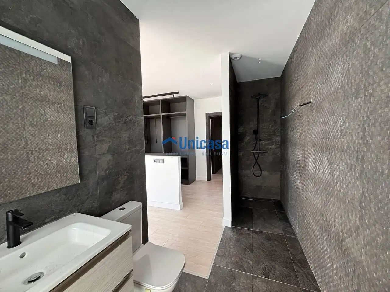 Bathroom of Detached homes for sale in Puerto de la Torre - Atabal