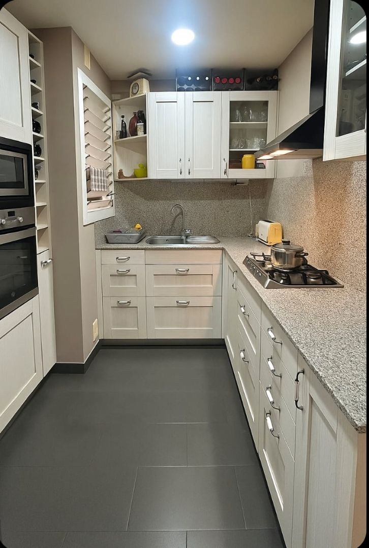 Kitchen of Flat for sale in  Barcelona Capital  with Air Conditioner, Heating and Storage room