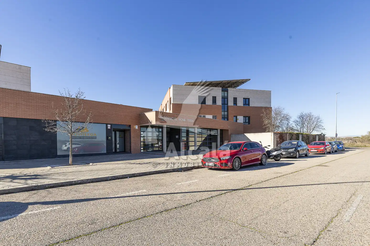 Vista exterior de Piso en venta en Alcalá de Henares con Aire acondicionado, Calefacción y Jardín privado
