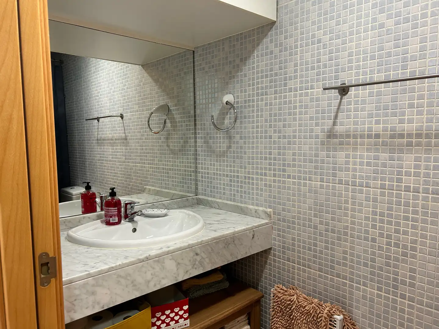 Bathroom of Flat for sale in Rubí  with Heating, Parquet flooring and Storage room