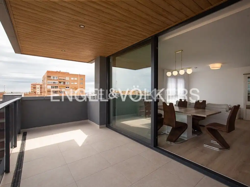 Terrasse von Wohnung zur Miete in Valencia mit Klimaanlage, Heizung und Parkett