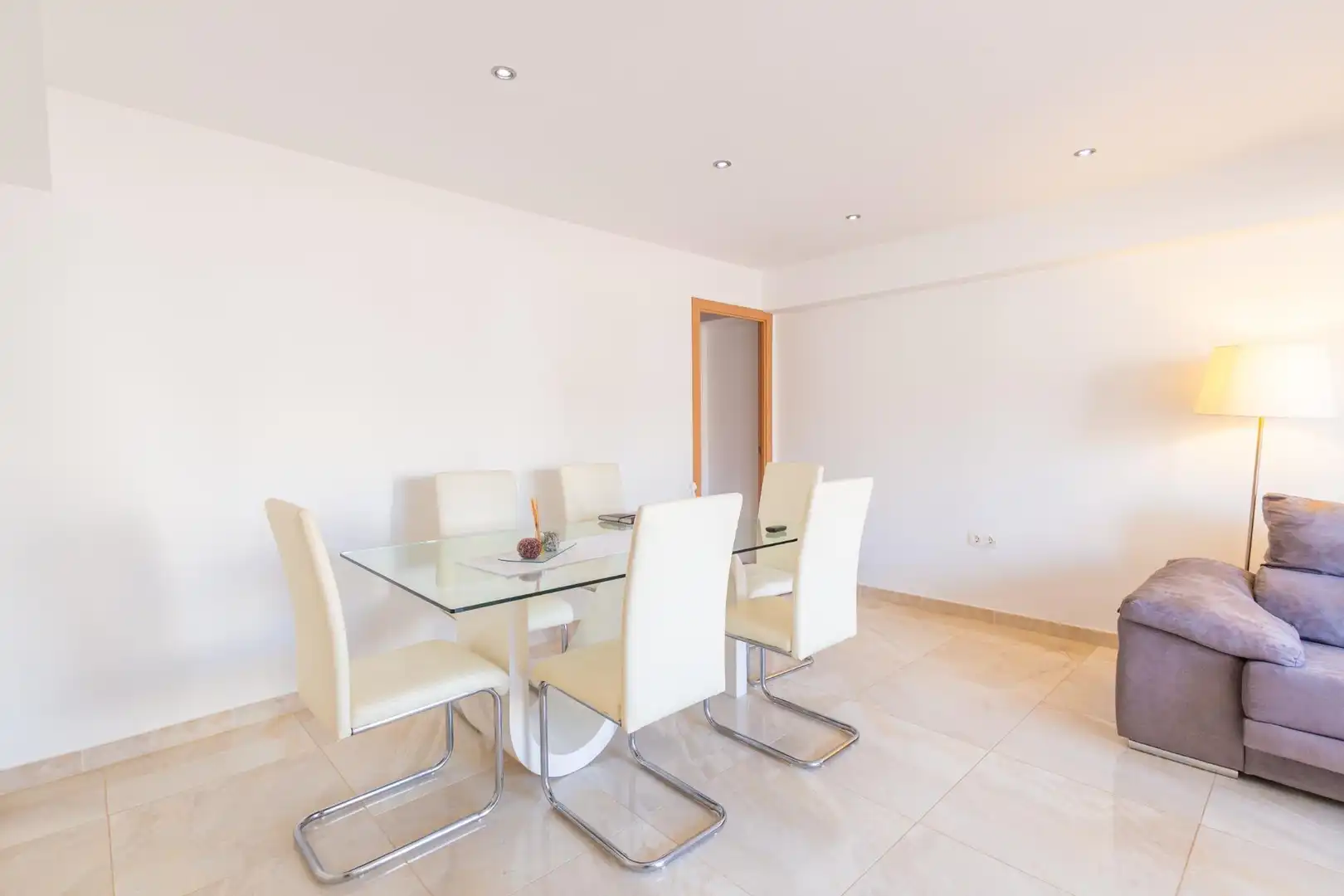 Piso con terraza en venta en Calle POETA MARTINEZ PARRA, imagen 6