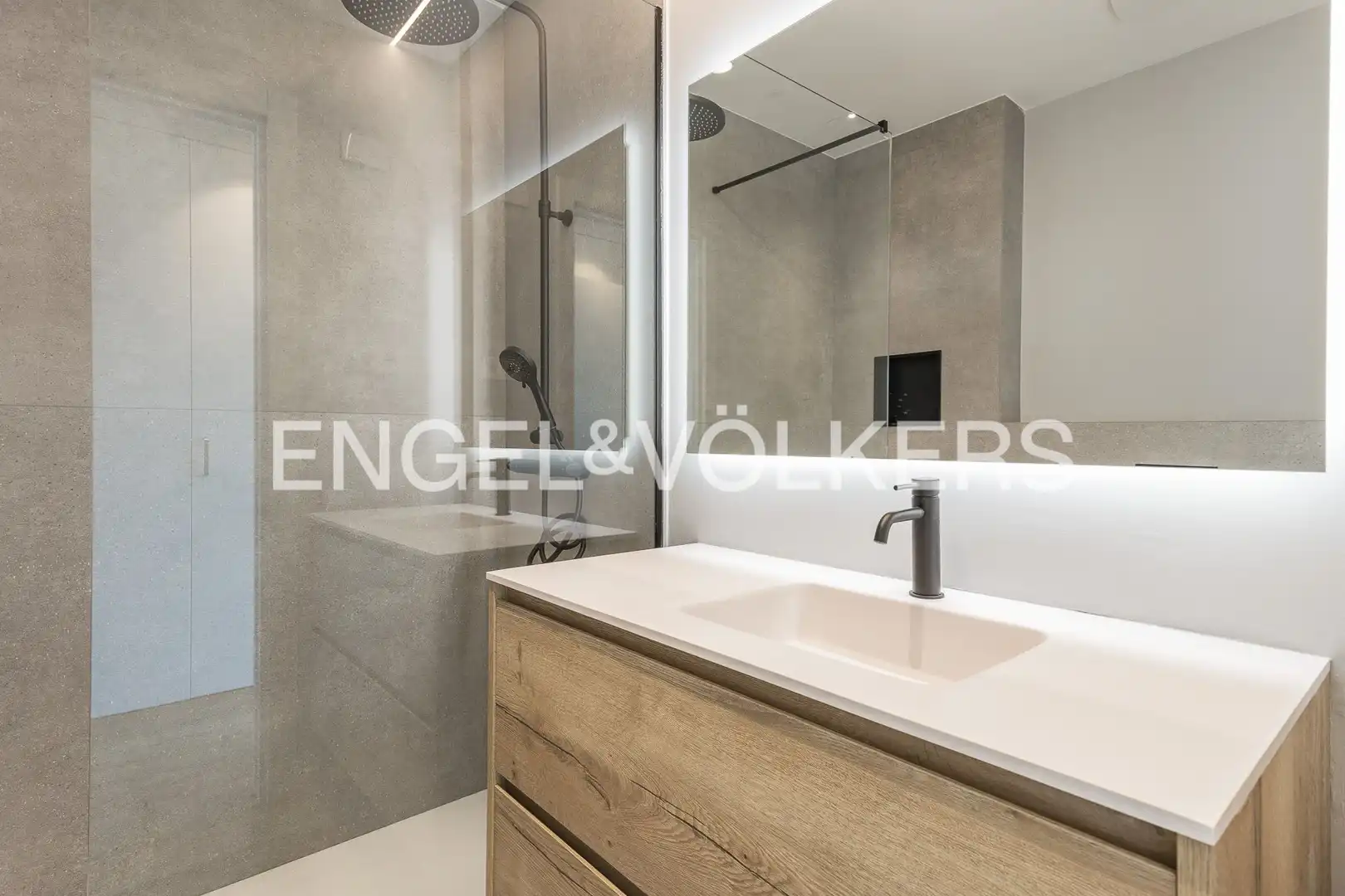 Baño de Casa o chalet en venta en Sitges con Aire acondicionado, Calefacción y Jardín privado