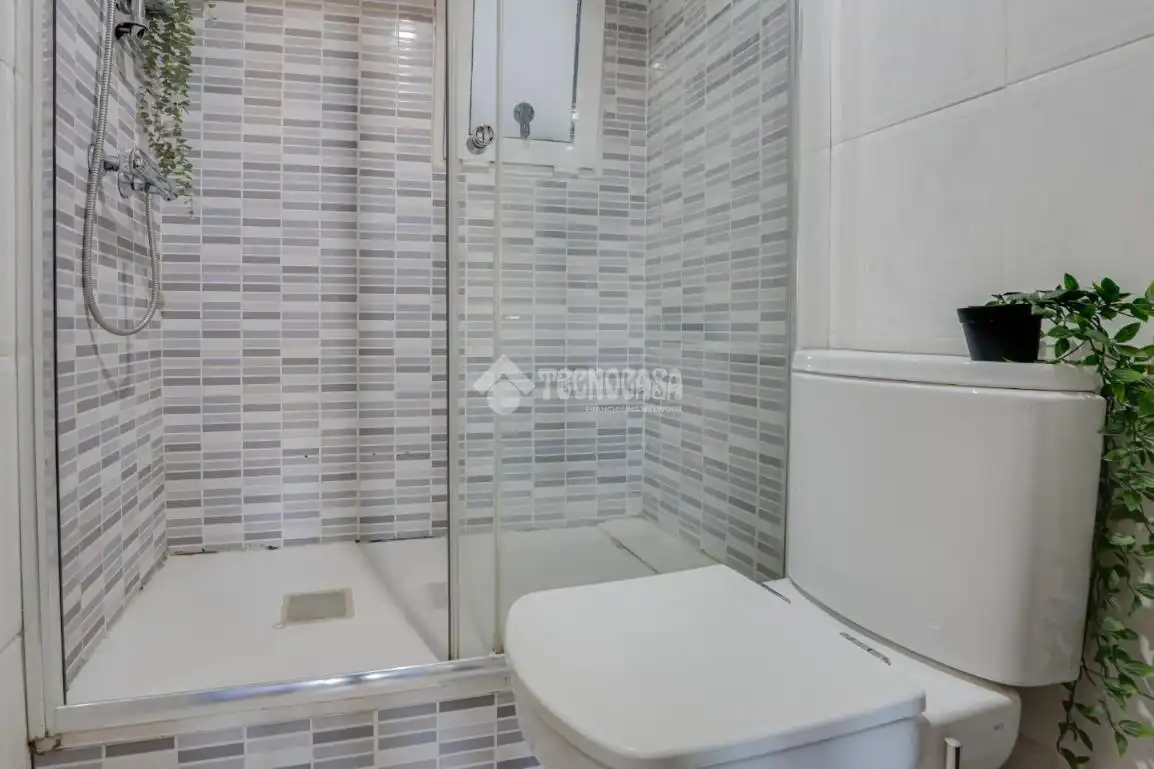 Bathroom of Flat for sale in Mollet del Vallès