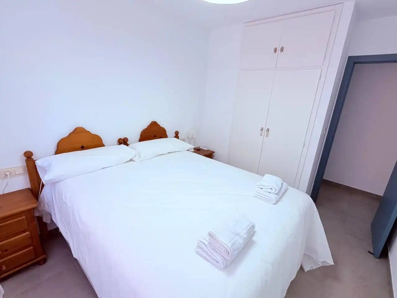 Bedroom of Apartments for sale in Almuñécar  with Air Conditioner and Terrace