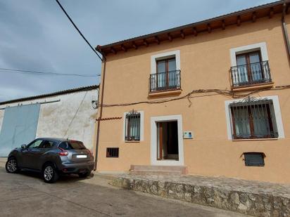 Exterior view of House or chalet for sale in Nava de Roa  with Heating and Storage room