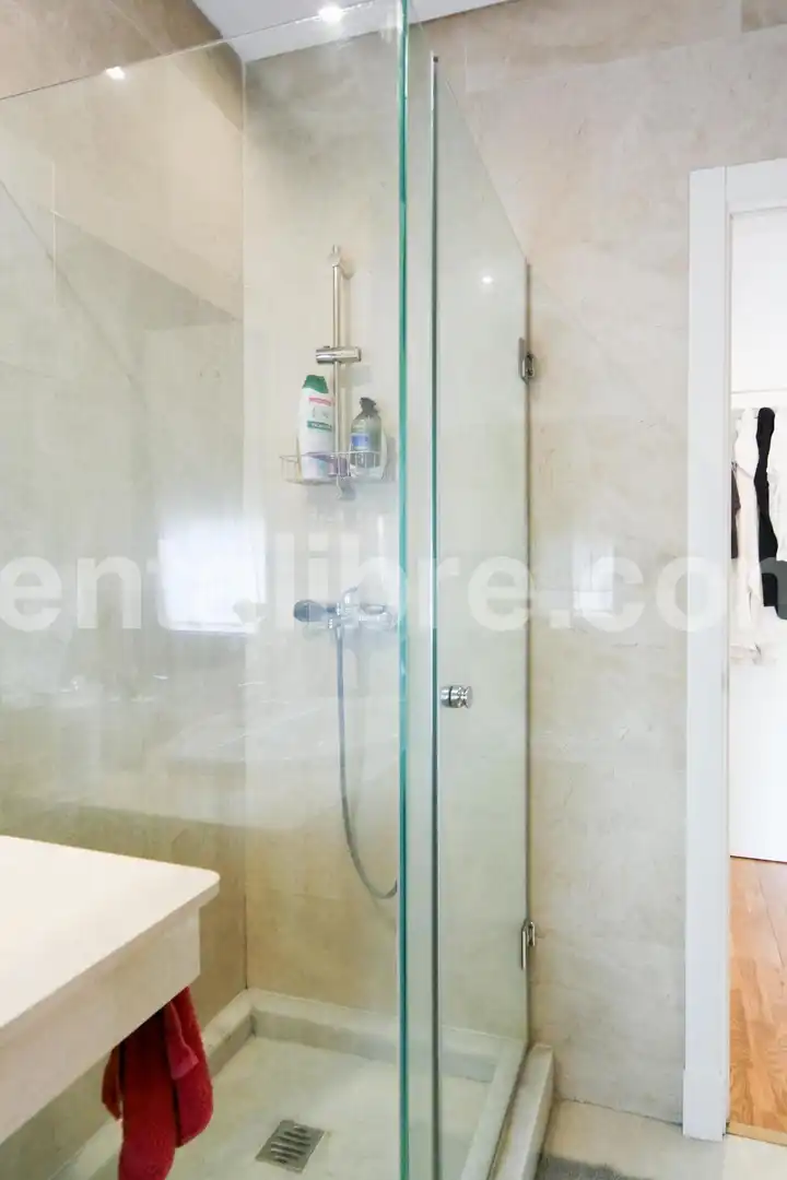 Bathroom of Flat for sale in Jerez de la Frontera  with Air Conditioner, Private garden and Parquet flooring