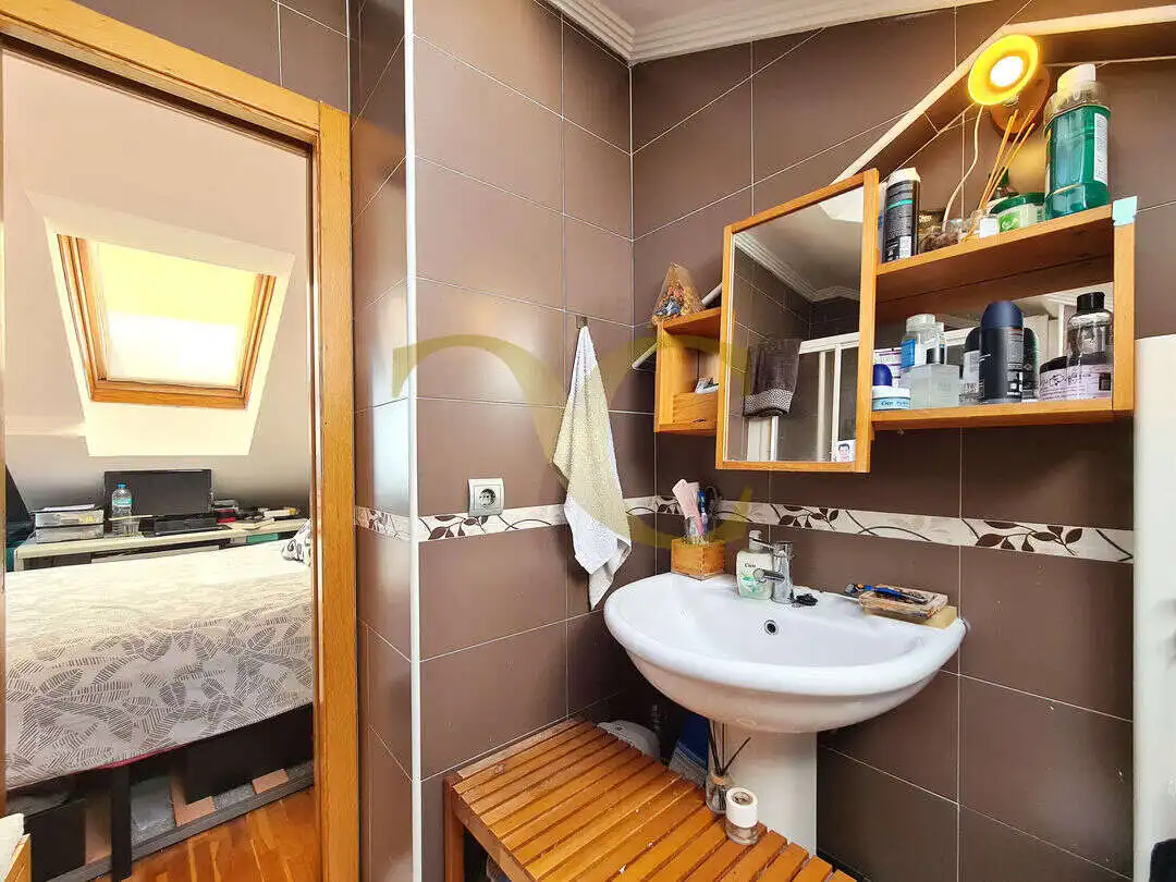 Baño de Casa adosada en venta en Gijón  con Calefacción, Jardín privado y Terraza