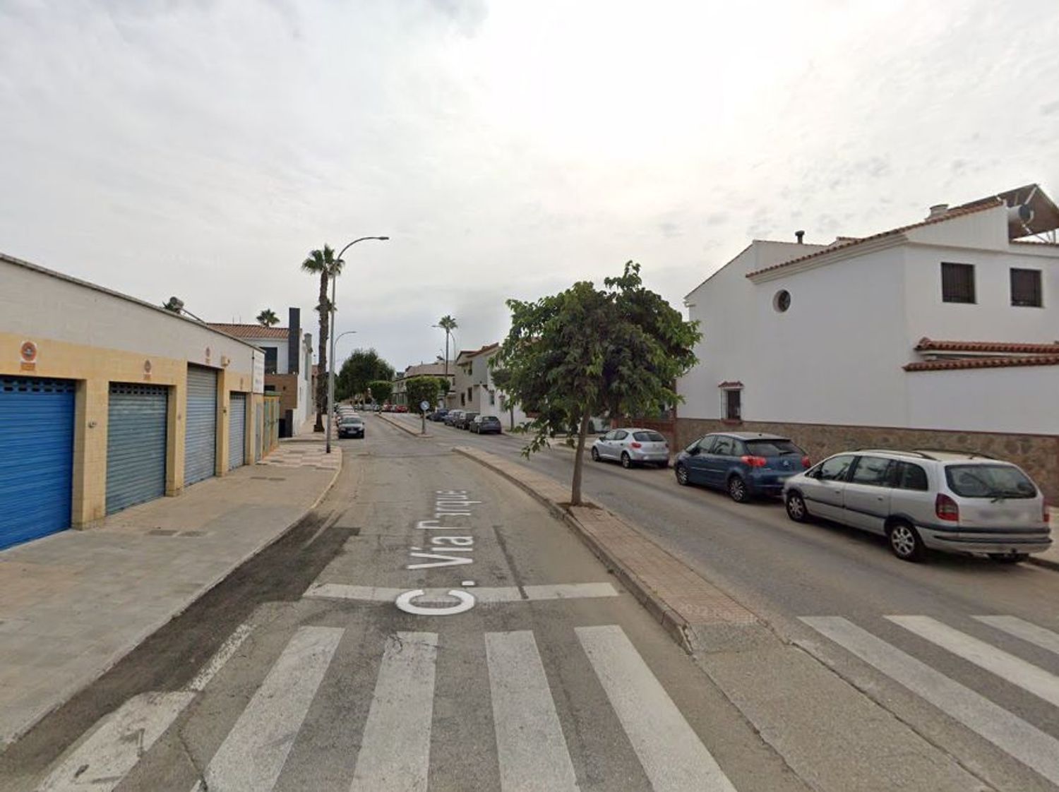 Vista exterior de Casa adosada en venda en La Línea de la Concepción