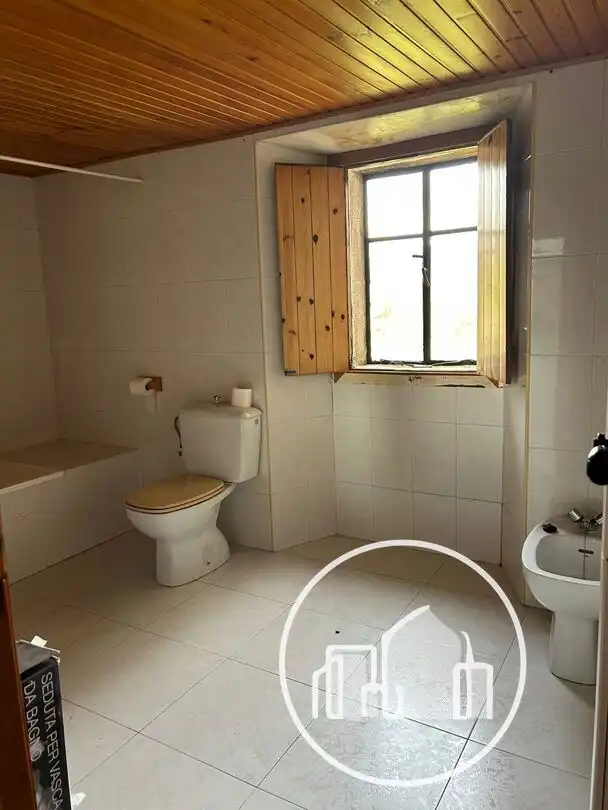Baño de Casa o chalet en venta en Valle de Valdebezana con Calefacción