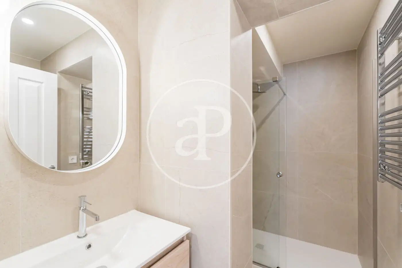 Baño de Piso en venta en Madrid con Aire acondicionado, Calefacción y Balcón