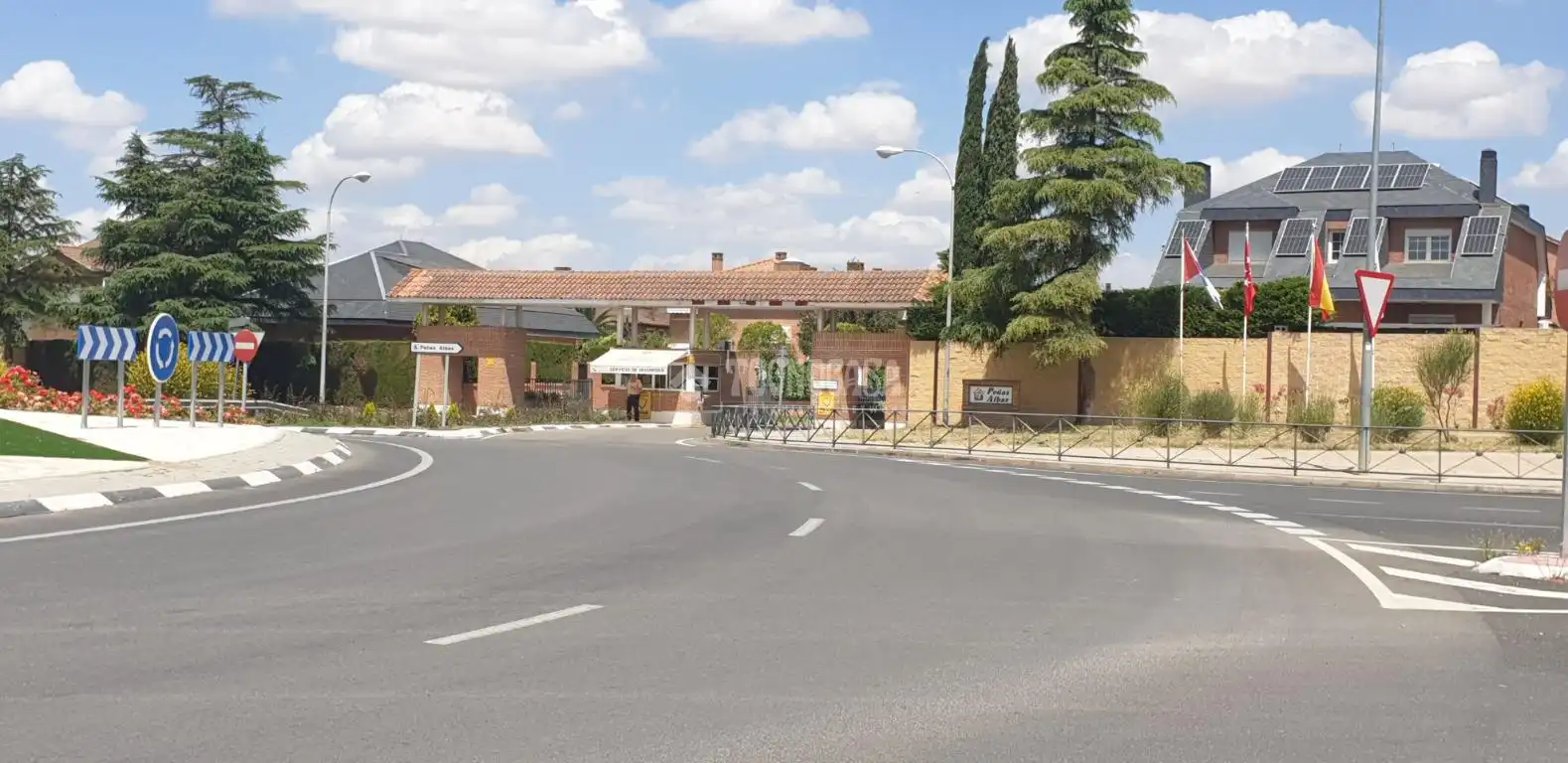 Vista exterior de Local de alquiler en Villalbilla