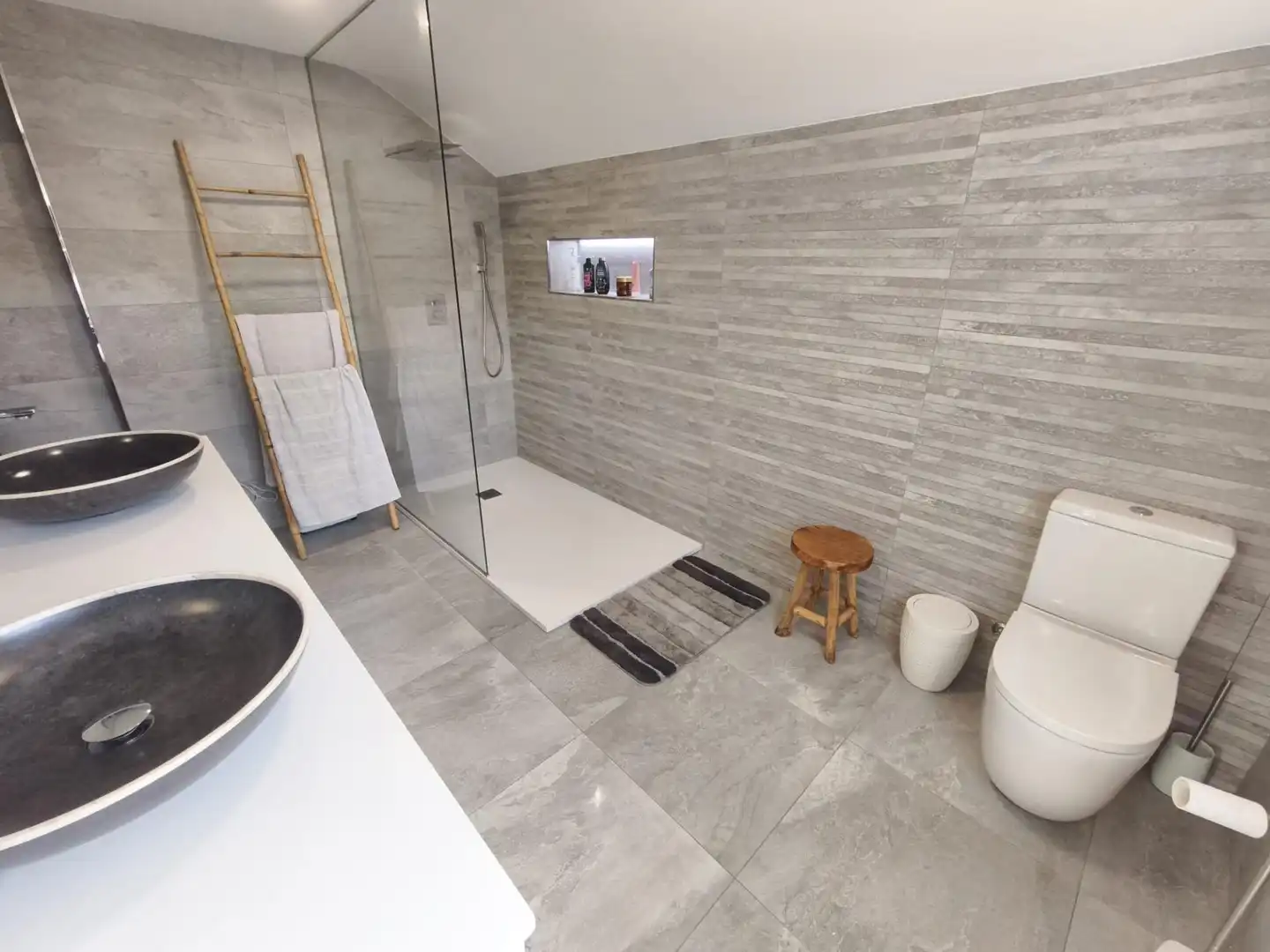 Baño de Local en venta en Lousame con Aire acondicionado, Calefacción y Amueblado