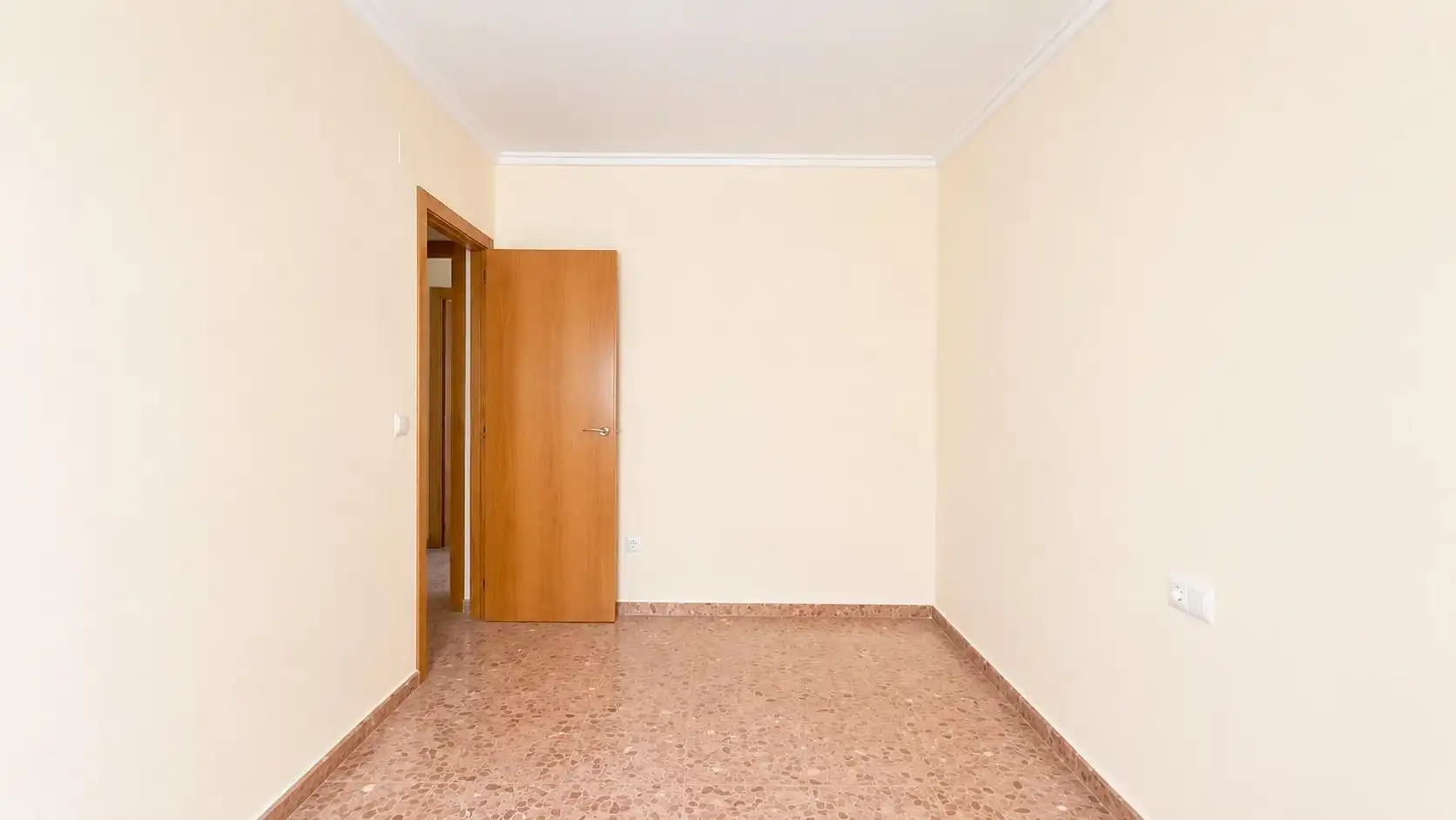 Flat for sale in Carlet  with Balcony