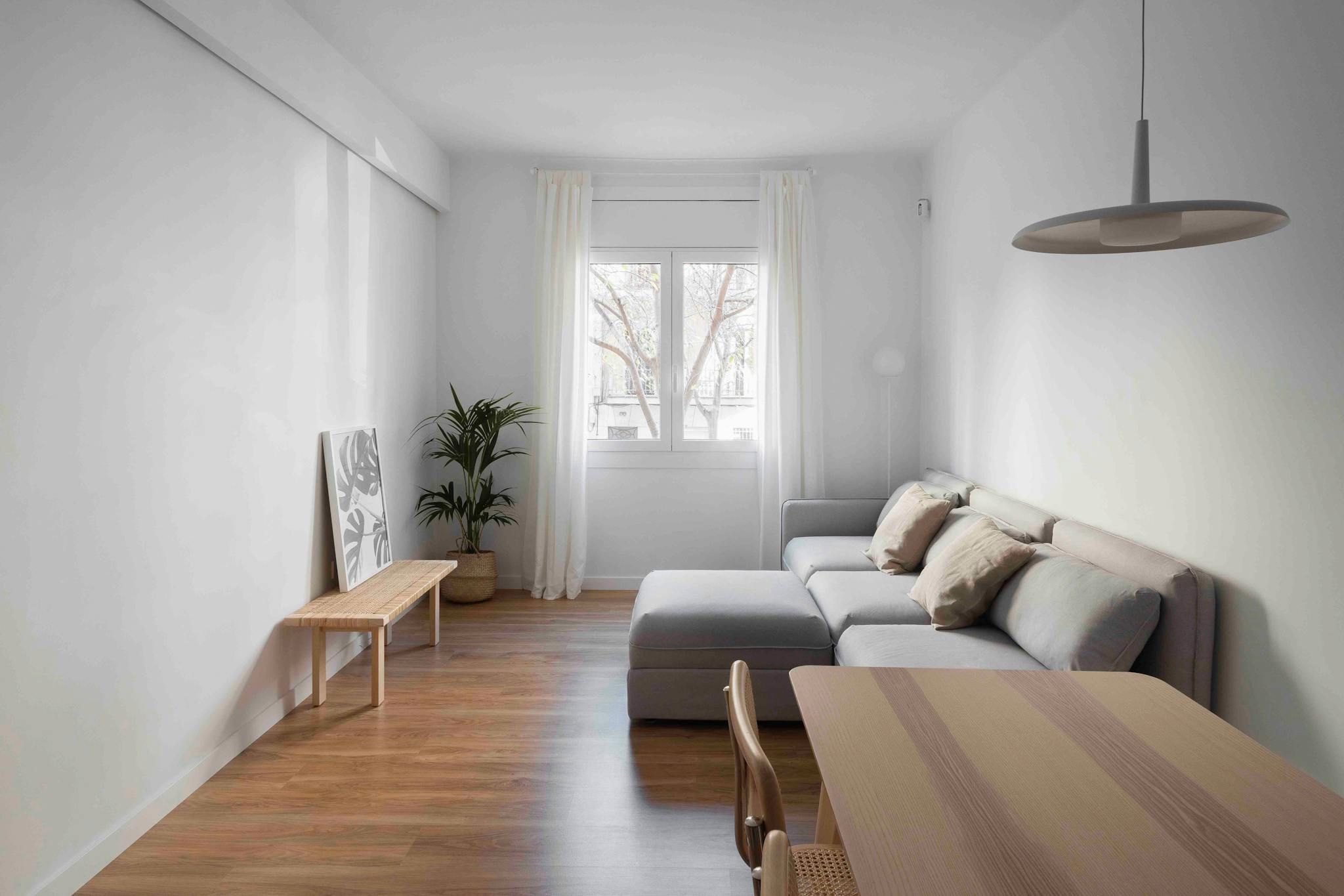 Sala de estar de Piso de alquiler en  Barcelona Capital con Aire acondicionado, Calefacción y Amueblado