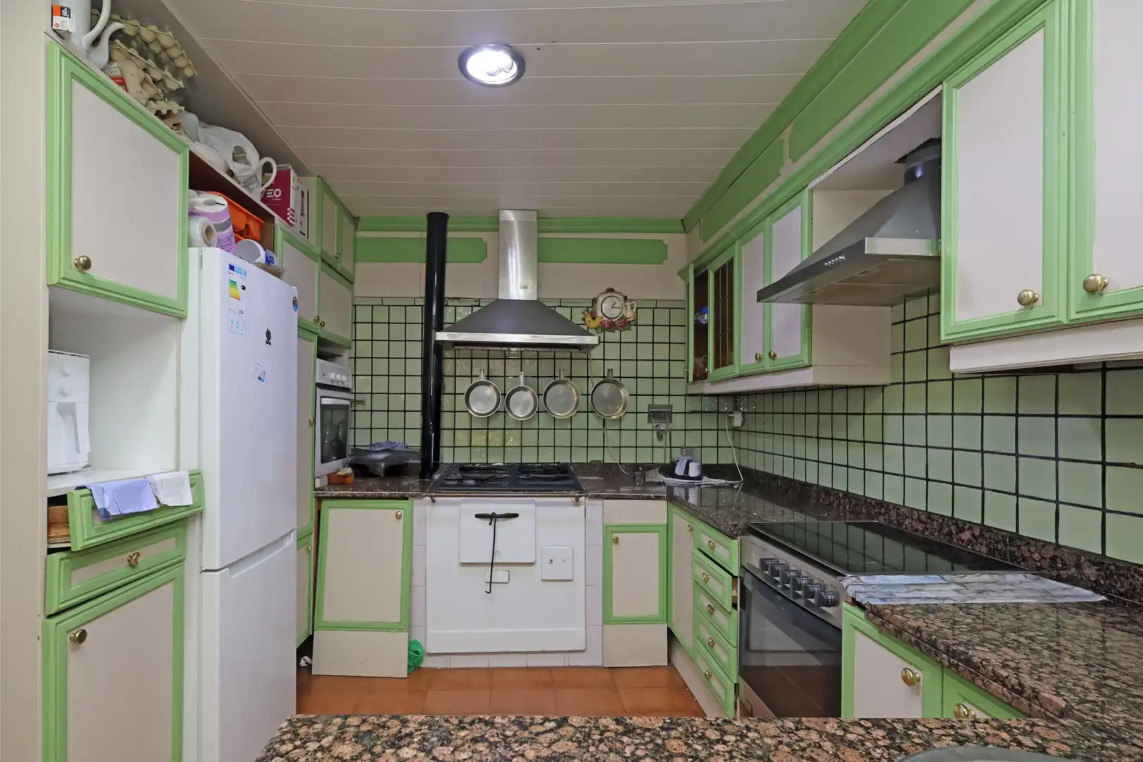 Cuina de Casa o xalet en venda en Esplugues de Llobregat amb Terrassa, Traster i Balcó