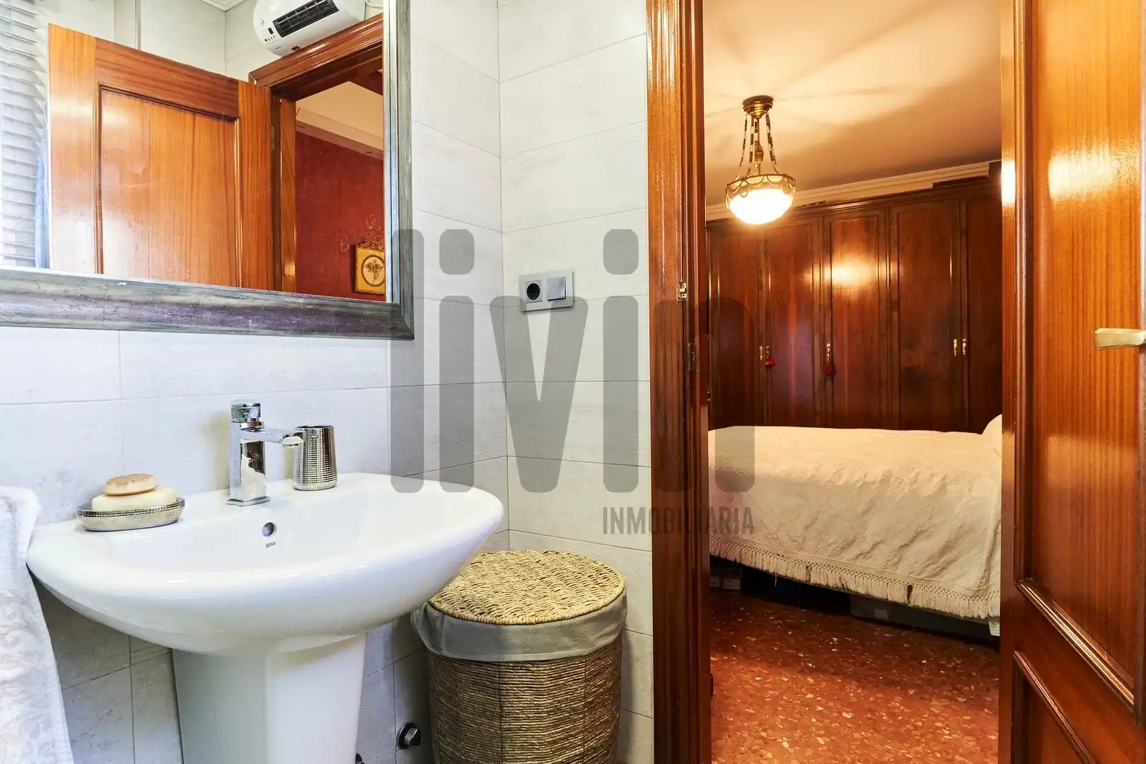 Baño de Piso en venta en Torredelcampo con Calefacción, Terraza y Trastero