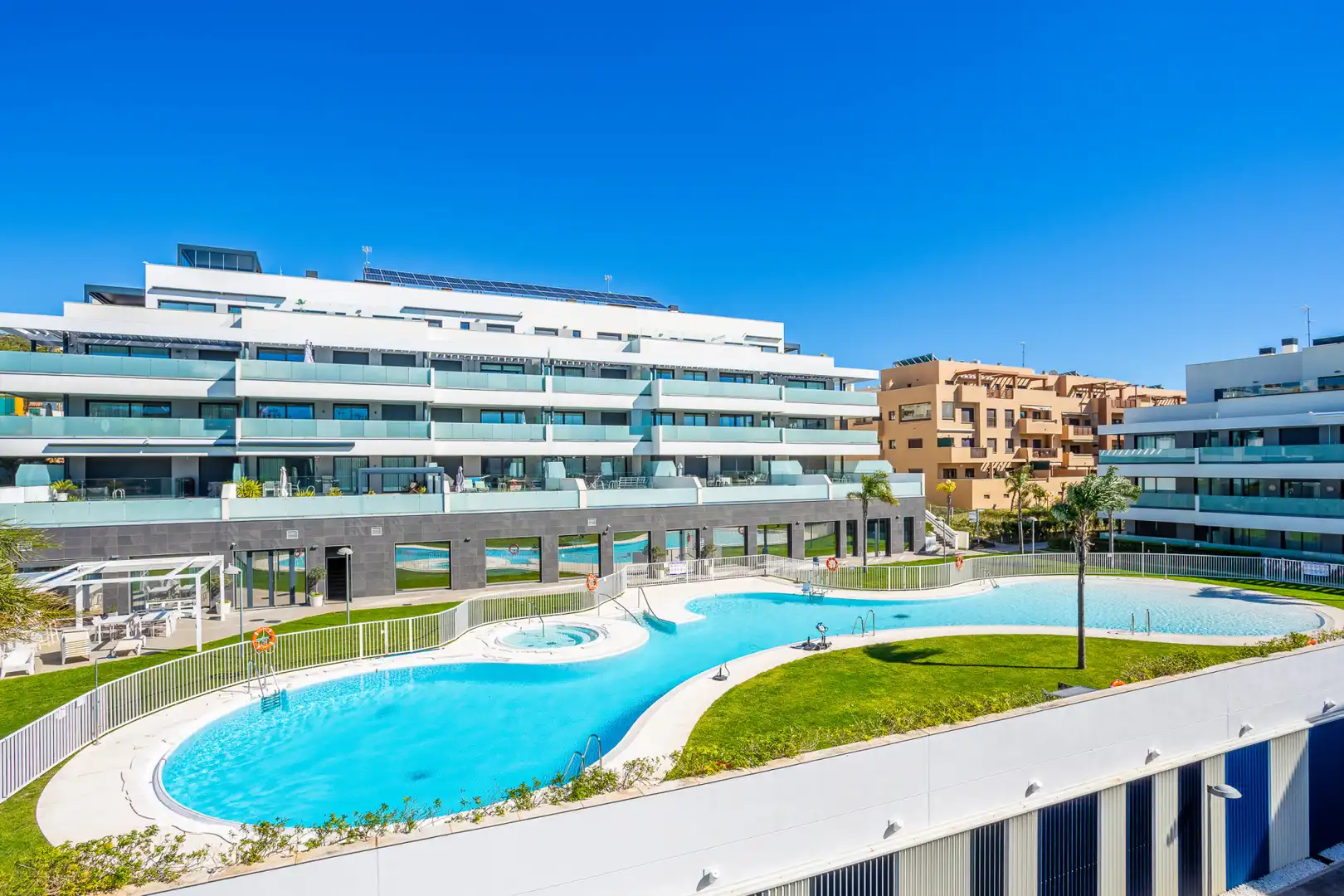 Piscina de Ático en venta en Mijas con Aire acondicionado, Terraza y Piscina