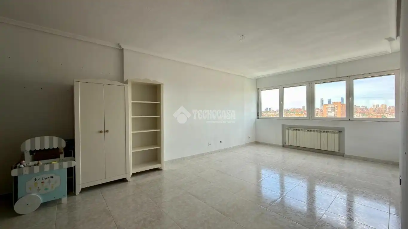 Sala de estar de Piso en venta en Madrid con Calefacción y Terraza
