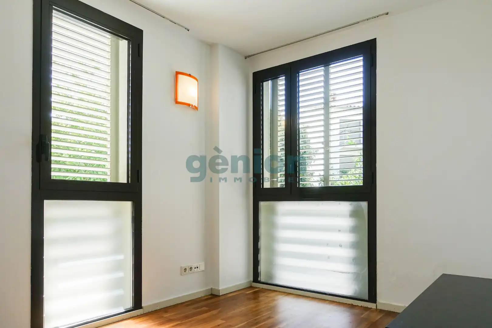 Schlafzimmer von Wohnung zum Verkauf in Bescanó mit Klimaanlage, Heizung und Gemeinschaftspool