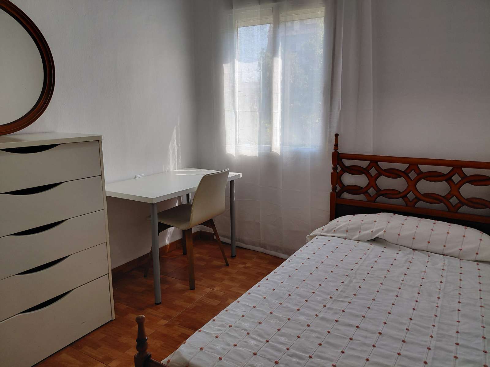 Habitación de Piso para compartir en  Valencia Capital con Aire acondicionado, Terraza y Amueblado