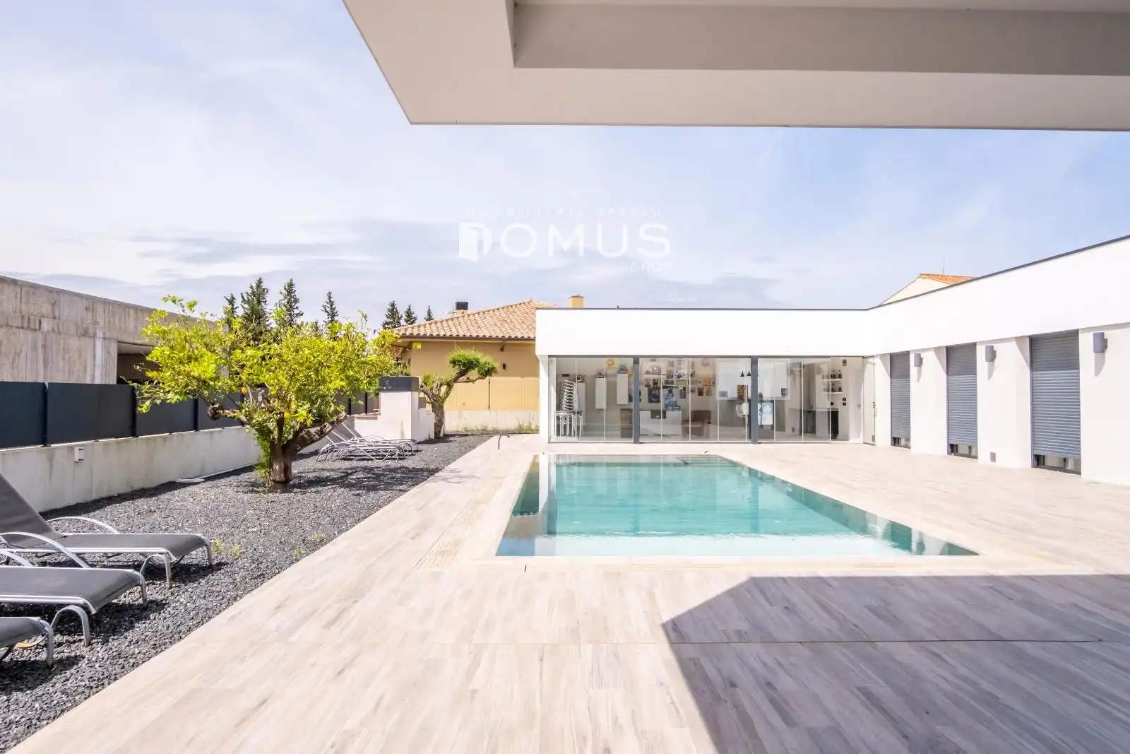 Piscina de Casa o xalet en venda en Sant Climent Sescebes amb Aire condicionat, Calefacció i Jardí privat