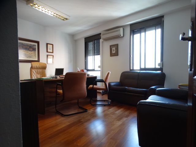 Oficina de alquiler en  Santa Cruz de Tenerife Capital