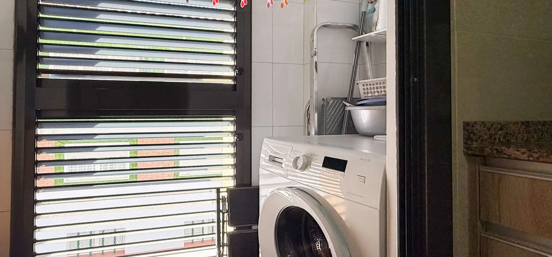 Flat with lift for sale in Centre, imagen 2