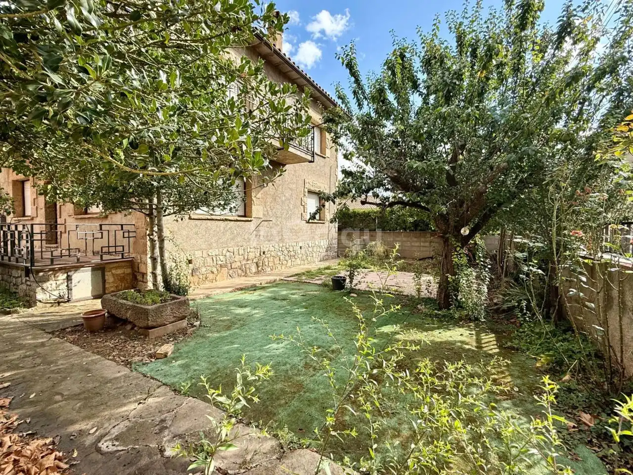 Jardí de Casa o xalet en venda en L'Estany amb Calefacció i Terrassa