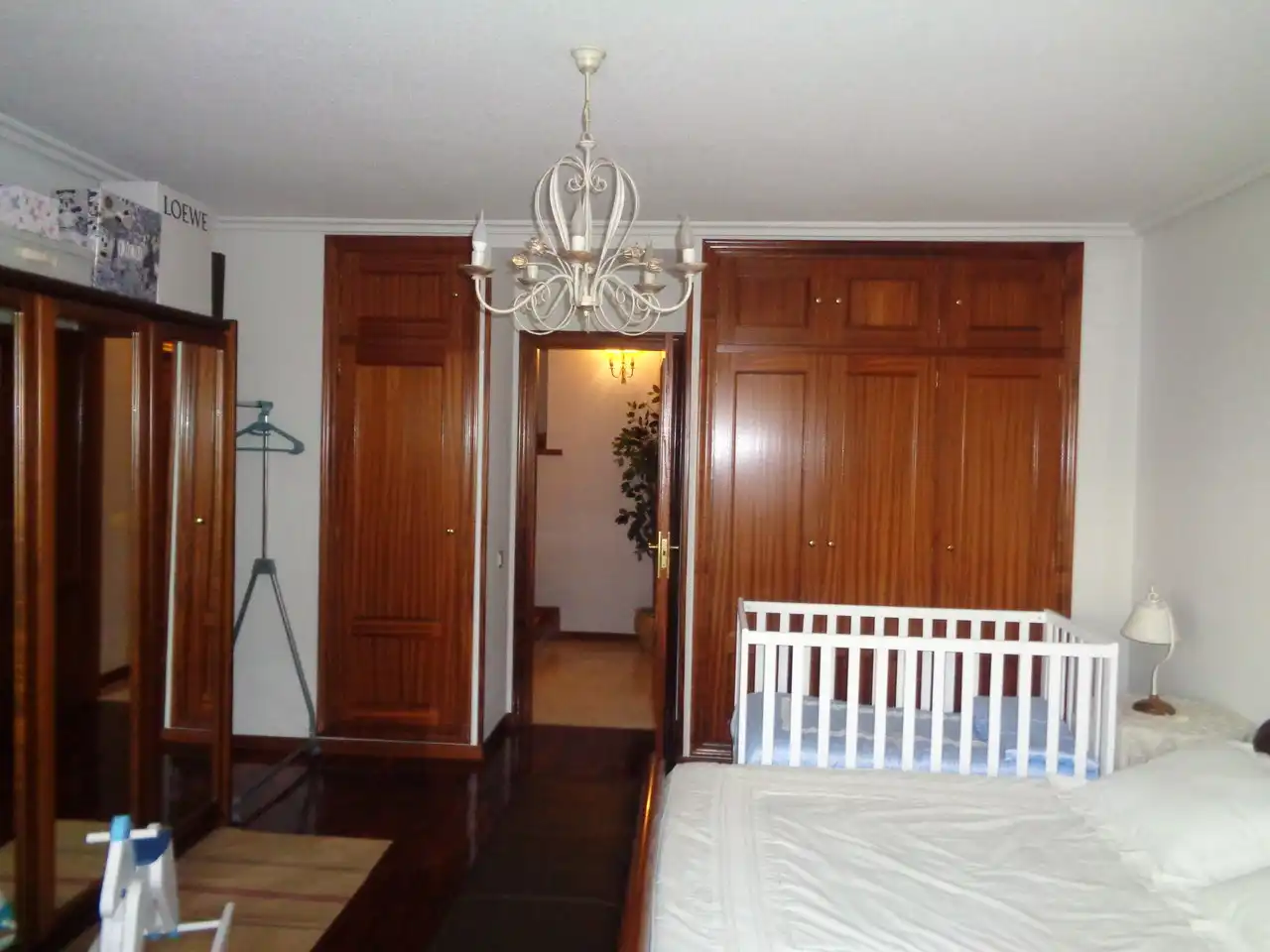 Habitación de Casa adosada en venta en Haro con Calefacción, Jardín privado y Terraza