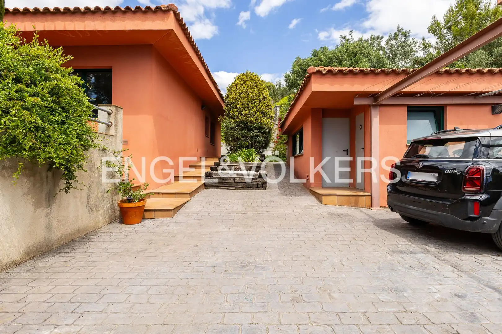 Vista exterior de Casa o xalet en venda en Tarragona amb Calefacció, Jardí privat i Terrassa