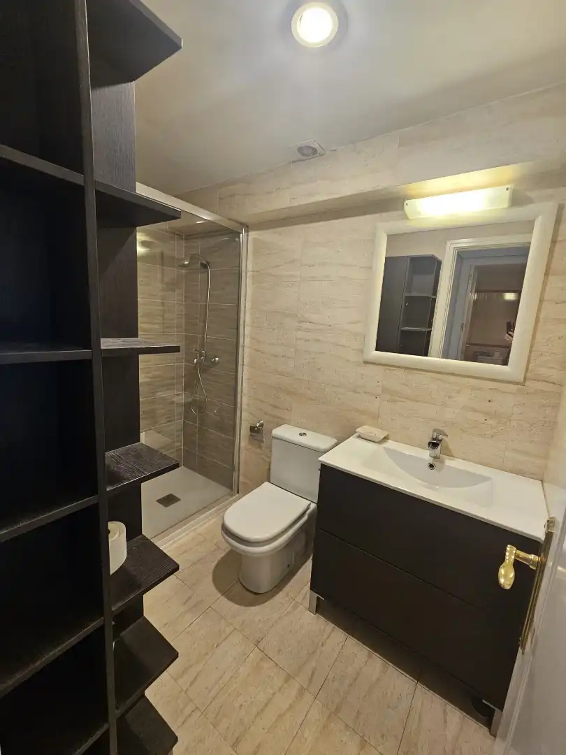 Bathroom of Flat for sale in Alcobendas  with Air Conditioner, Heating and Furnished