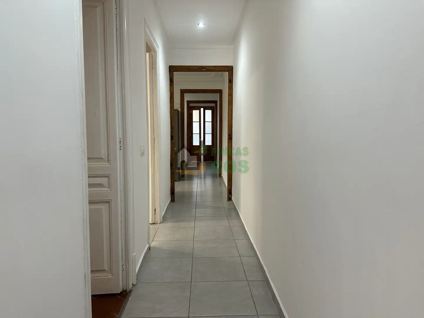 Piso en venta en Barcelona con Amueblado y Balcón