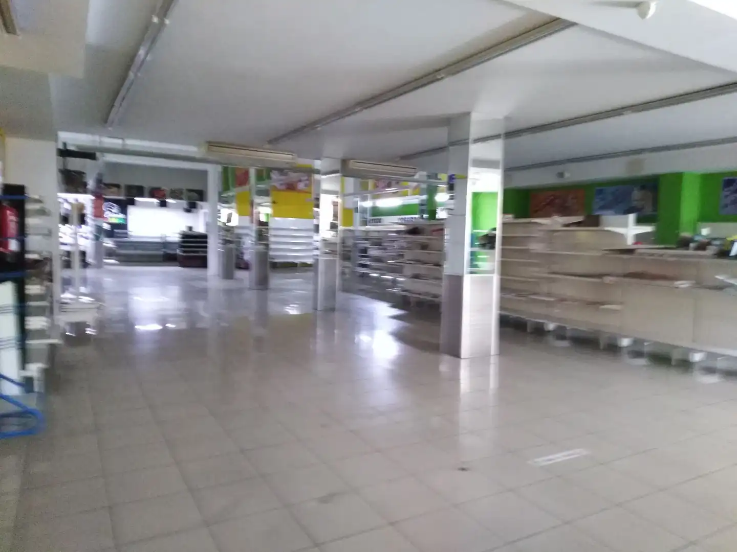 Local de alquiler en Xeraco con Aire acondicionado, Amueblado y Alarma
