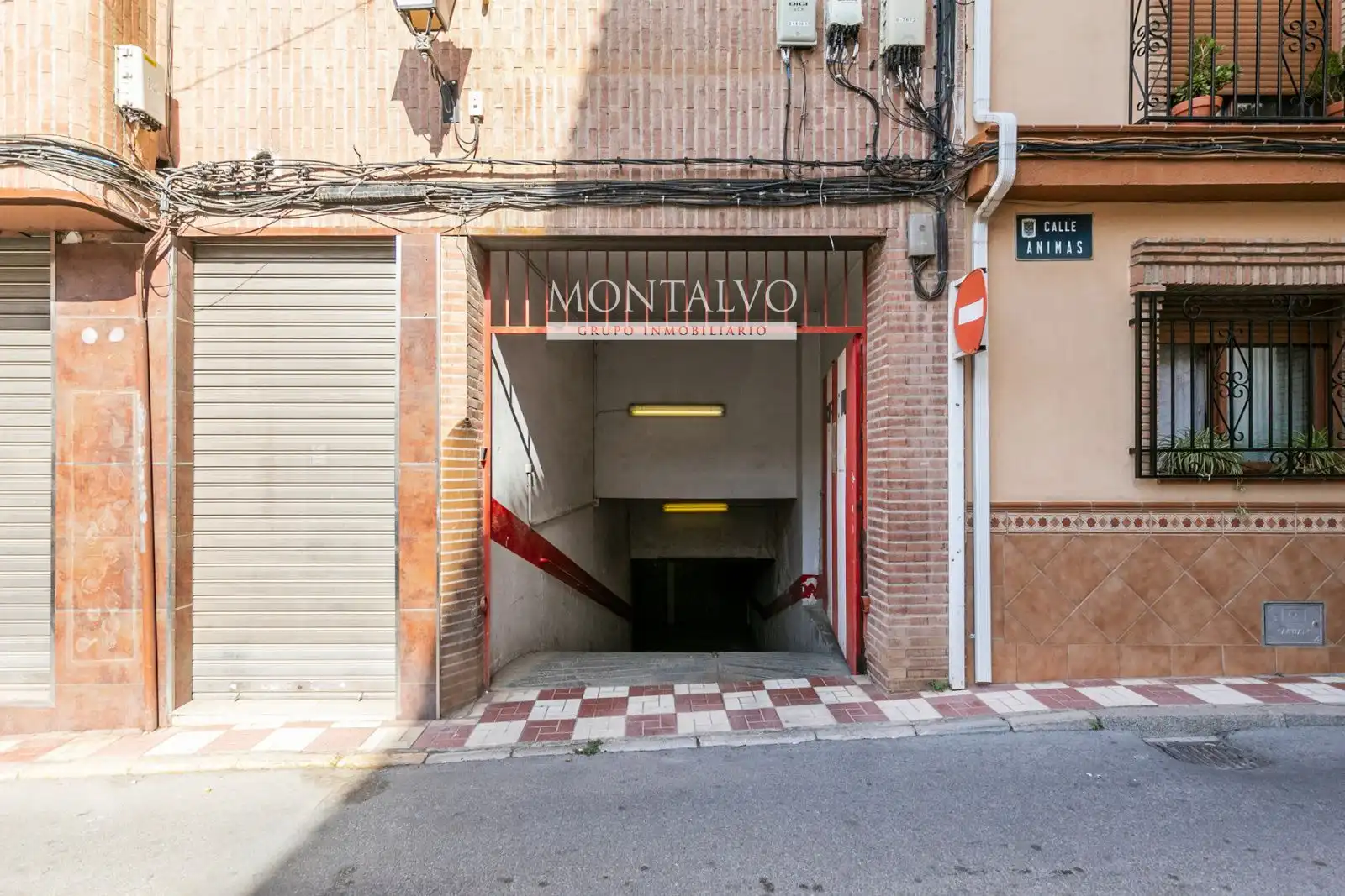 Exterior view of Garage for rent in Albolote