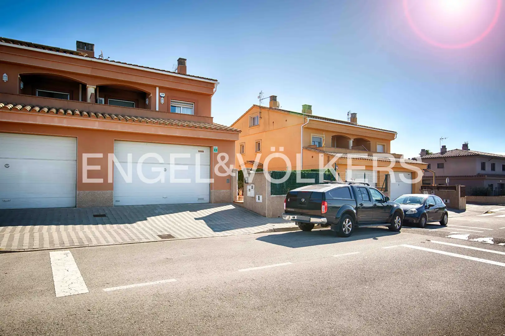 Vista exterior de Casa adosada en venda en El Far d'Empordà amb Aire condicionat, Calefacció i Jardí privat
