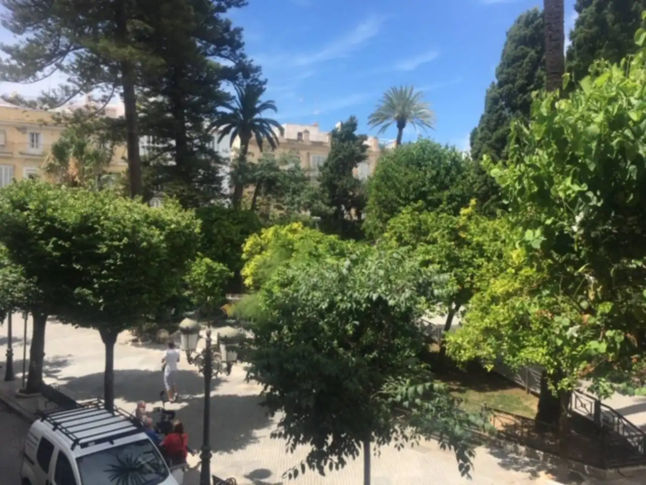 Jardín de Piso de alquiler en Cádiz con Aire acondicionado y Amueblado