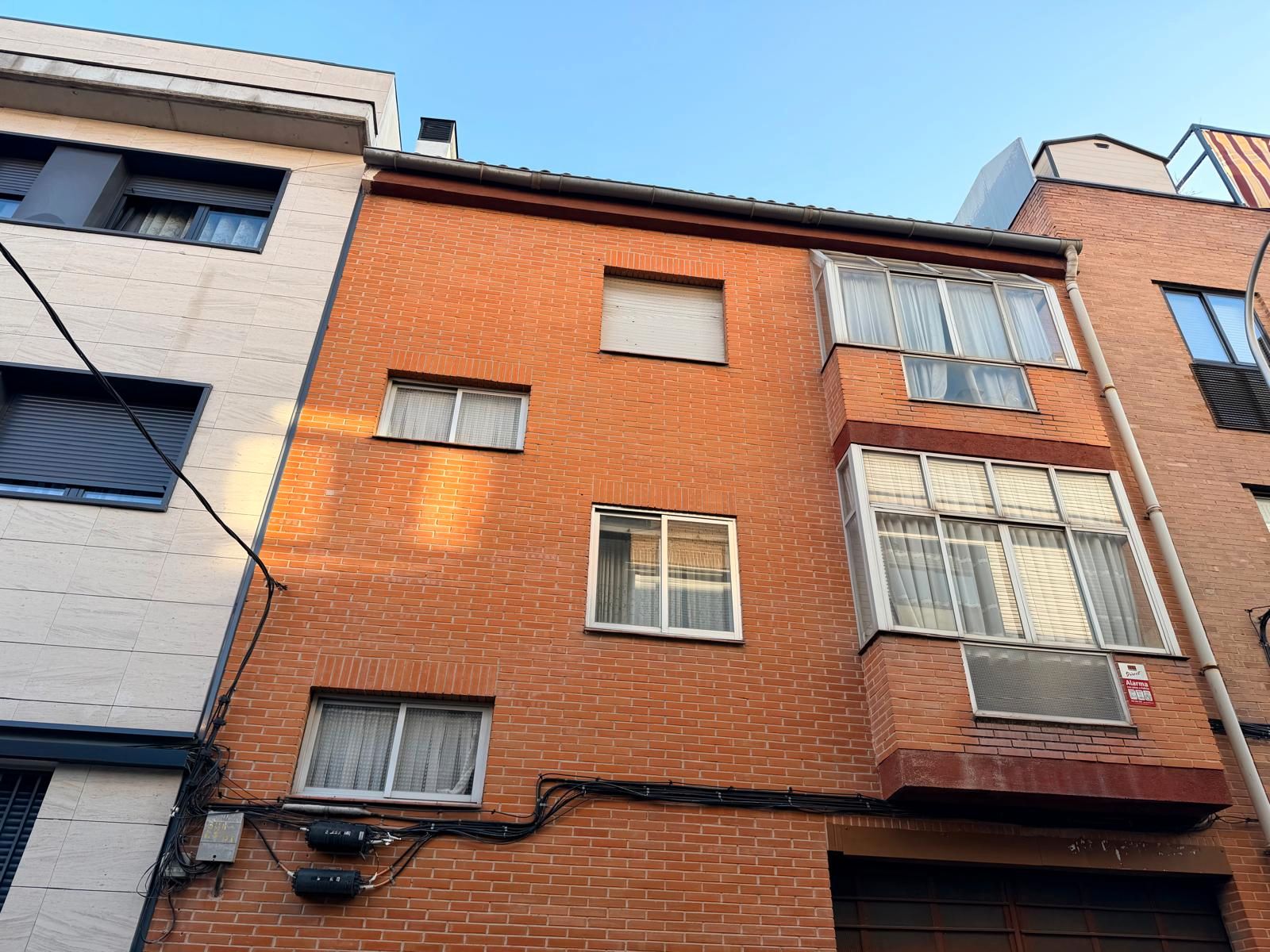 Exterior view of Building for sale in  Madrid Capital